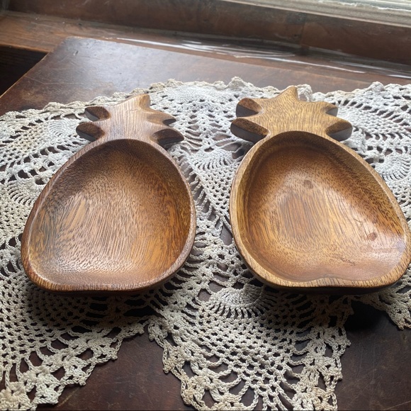 2 Monkey Pod Pineapple Bowls 8”- Philippines - Picture 2 of 5